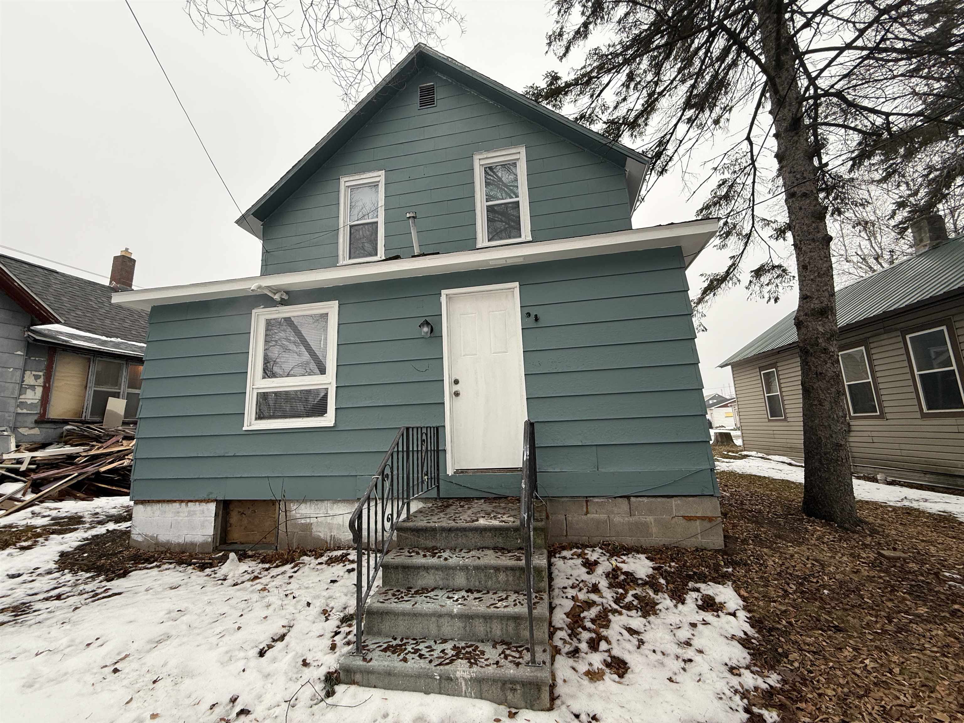 104 Lake Street Marinette, WI 54143 - Photo 25 of 27