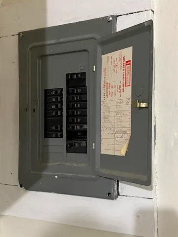 $174,900 | 104 Lake Street, Marinette, WI 54143