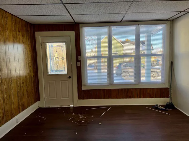 $174,900 | 104 Lake Street, Marinette, WI 54143