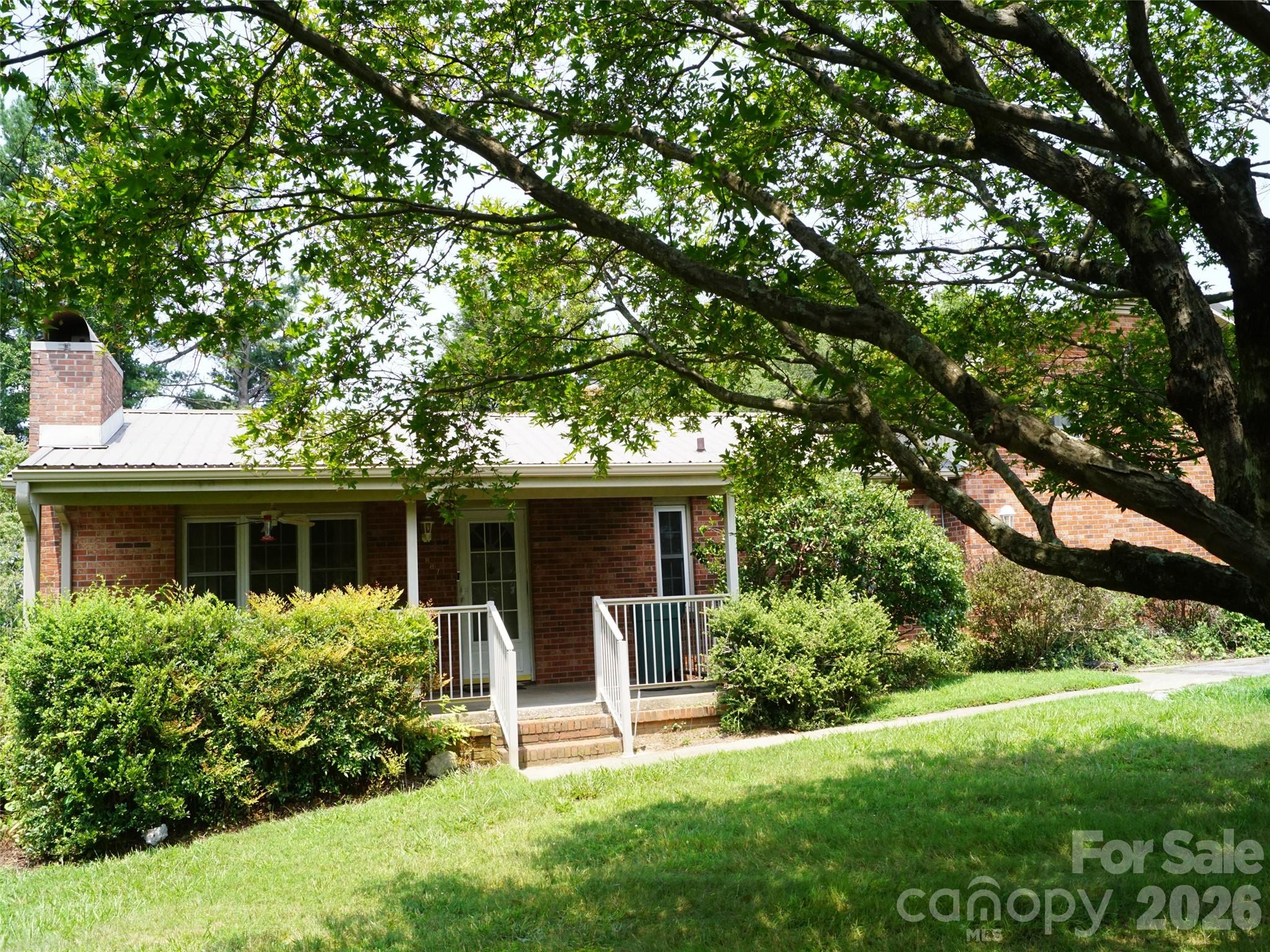 887 Upward Road Flat Rock, NC 28731 - Photo 3 of 17 Gallery Image 3