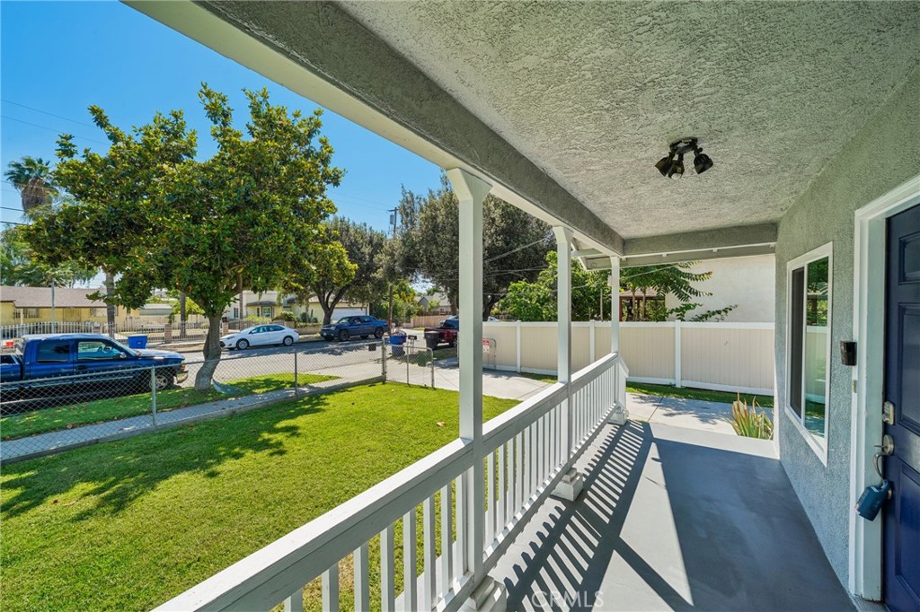 2743 12th Street Riverside, CA 92501 - Photo 7 of 62