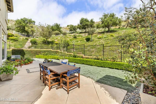 $1,589,000 | 3050 Eagles Claw Avenue, Thousand Oaks, CA 91362