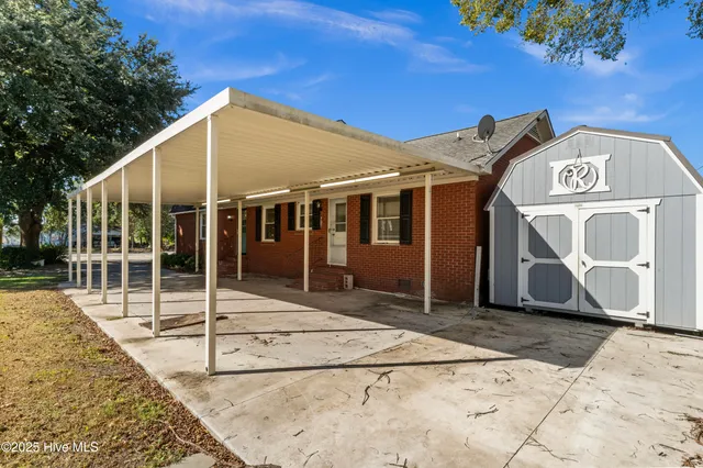 $284,000 | 117 Thomas Street, Beulaville, NC 28518