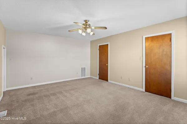 $249,900 | 117 Thomas Street, Beulaville, NC 28518