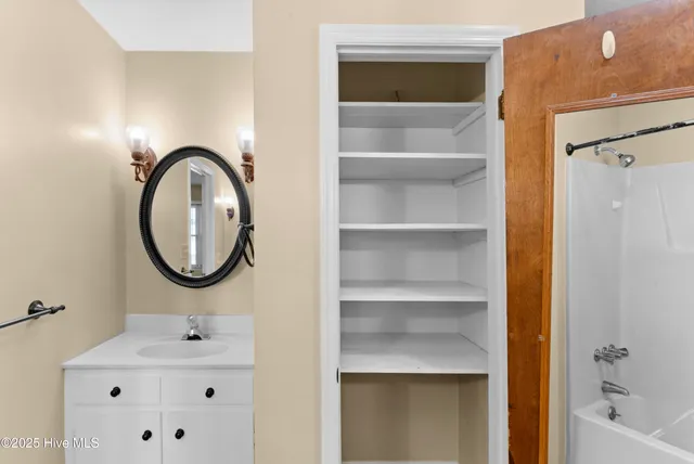 $284,000 | 117 Thomas Street, Beulaville, NC 28518