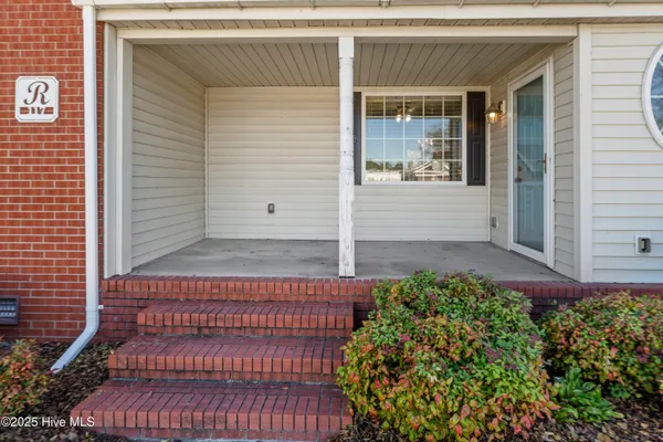 $249,900 | 117 Thomas Street, Beulaville, NC 28518