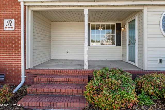 $284,000 | 117 Thomas Street, Beulaville, NC 28518