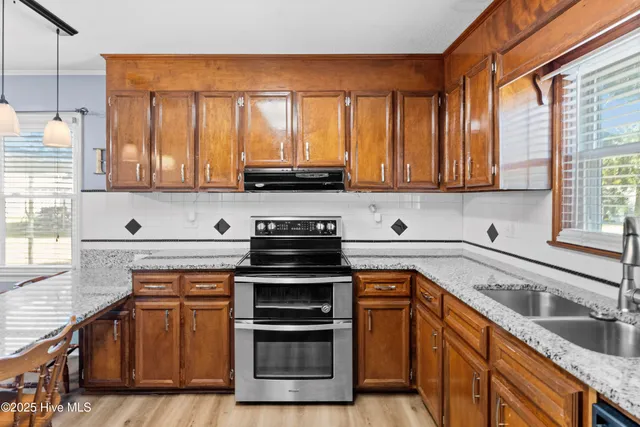 $284,000 | 117 Thomas Street, Beulaville, NC 28518