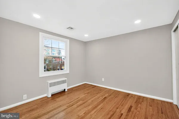 $3,775 | 8 Kennedy Street, Alexandria, VA 22305