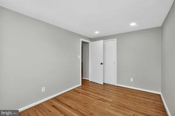 $3,775 | 8 Kennedy Street, Alexandria, VA 22305