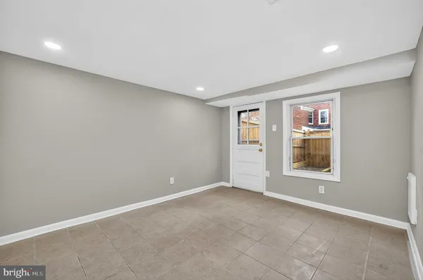 $3,775 | 8 Kennedy Street, Alexandria, VA 22305