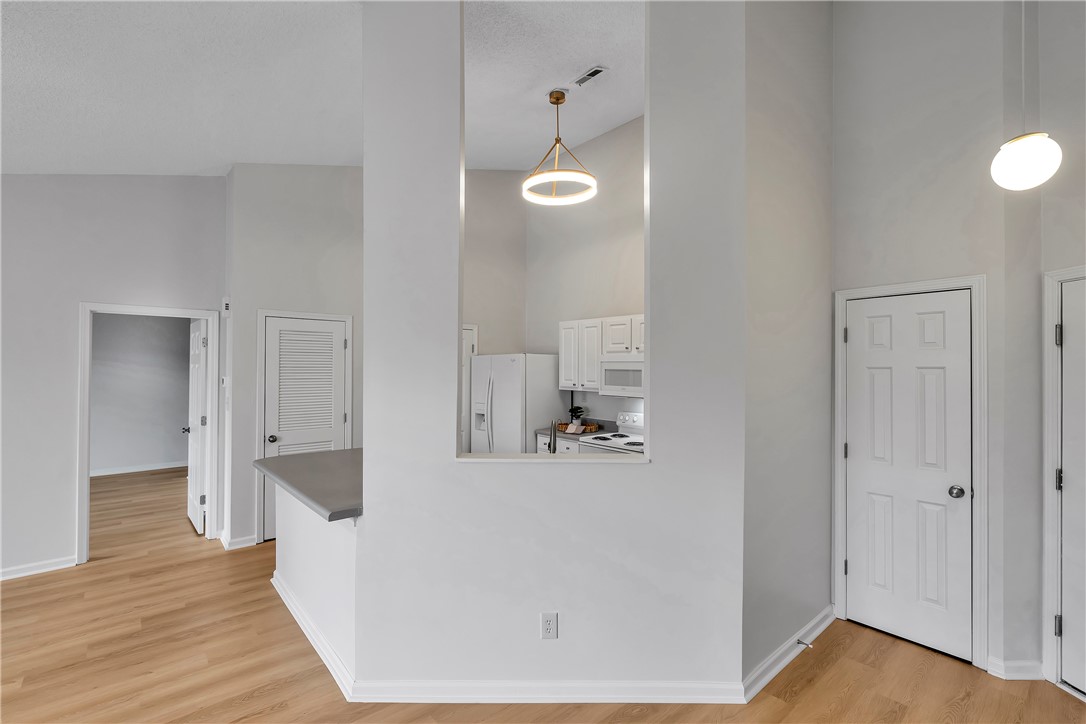 111 Wexford Drive, Unit 303 Anderson, SC 29621 - Photo 4 of 20