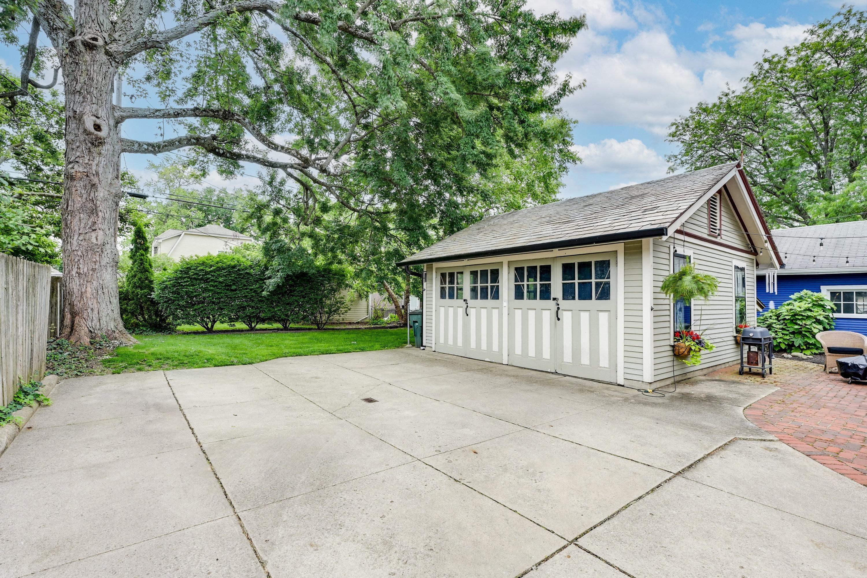 427 East Dunedin Road Columbus, OH 43214 - Photo 41 of 45