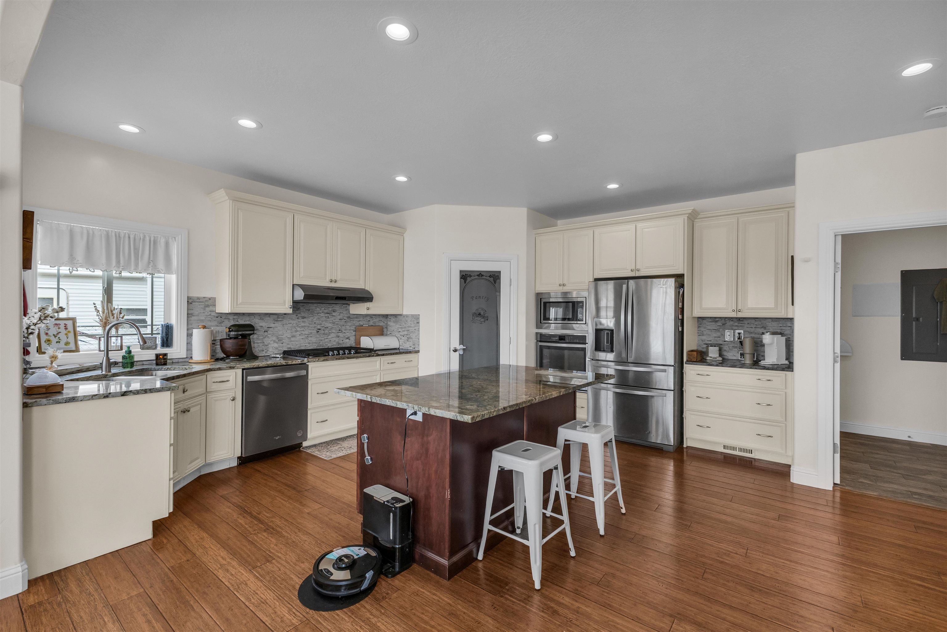 140 Connor's Way Lyman, WY 82937 - Photo 12 of 49