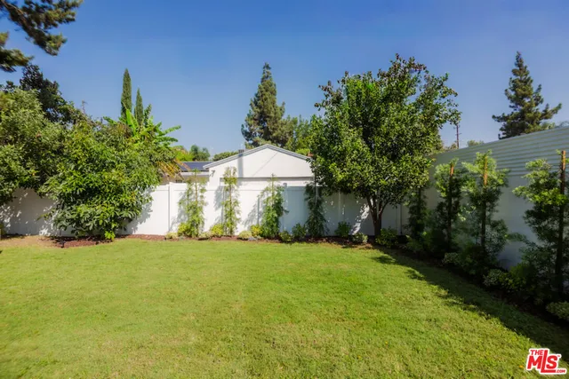 a view of a indoor garage