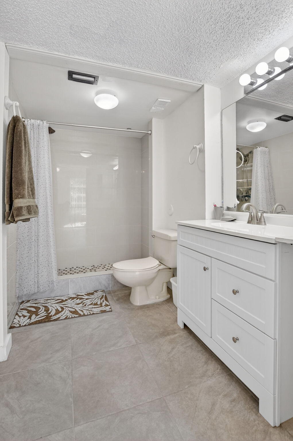 9110 Fairbanks Lane, Unit 5 Boca Raton, FL 33496 - Photo 20 of 41 27-web-or-mls-DSC_7783