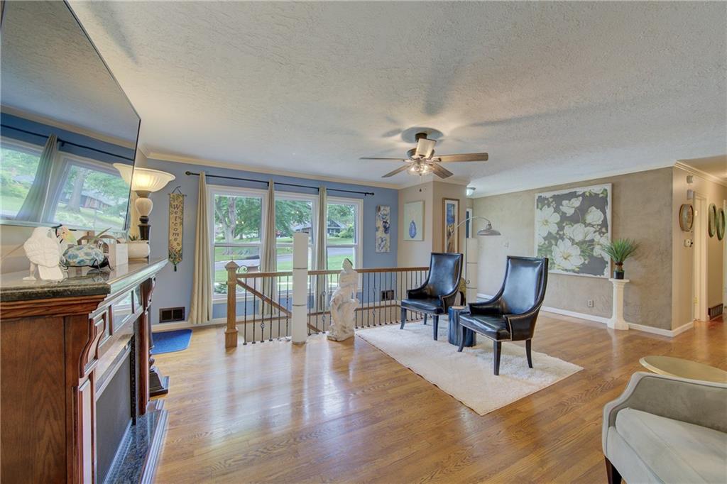 12108 Oak Ridge Road Independence, MO 64052 - Photo 6 of 51