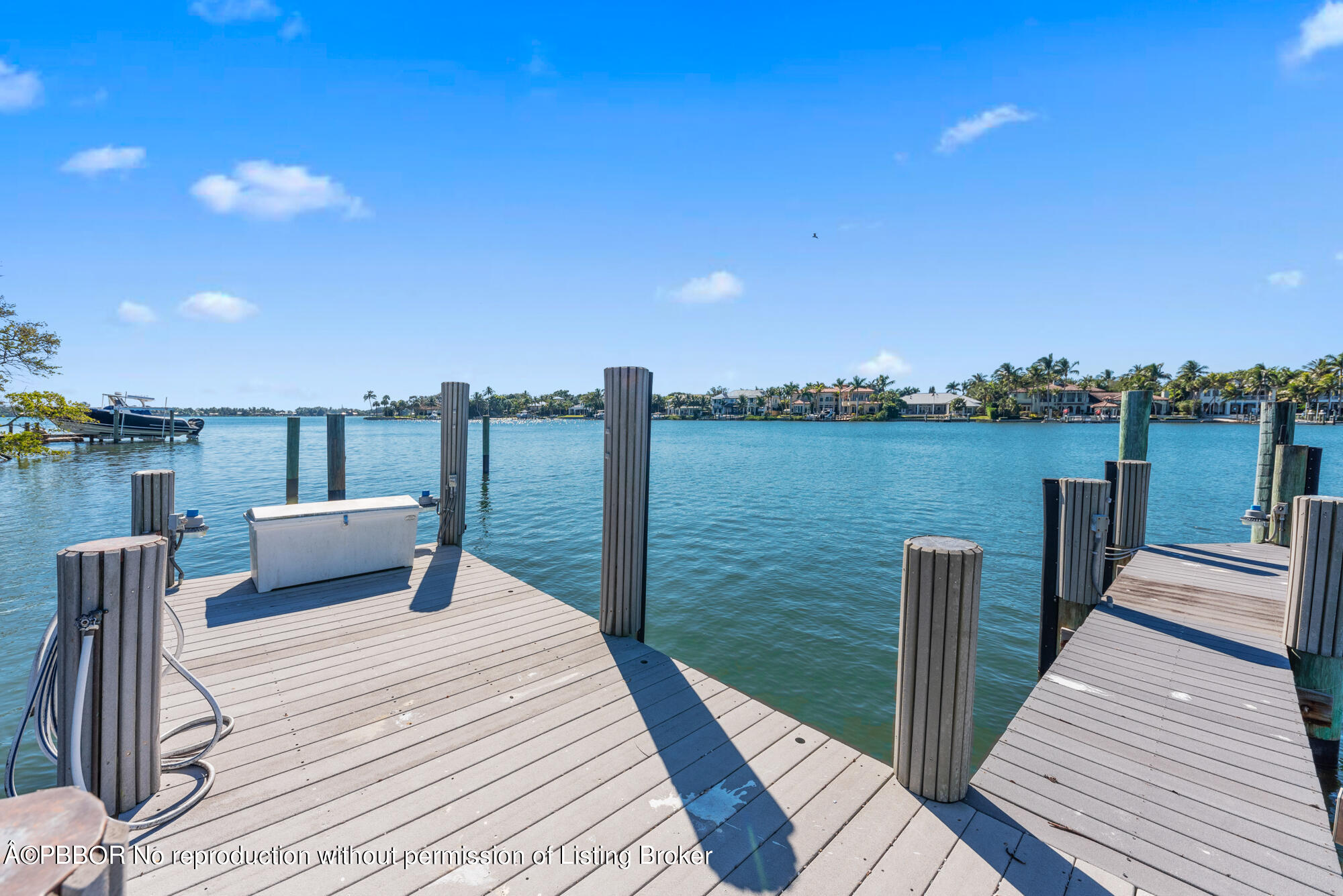 314 West Riverside Drive Jupiter, FL 33469 - Photo 69 of 92 a view of a lake with wooden floor and city view