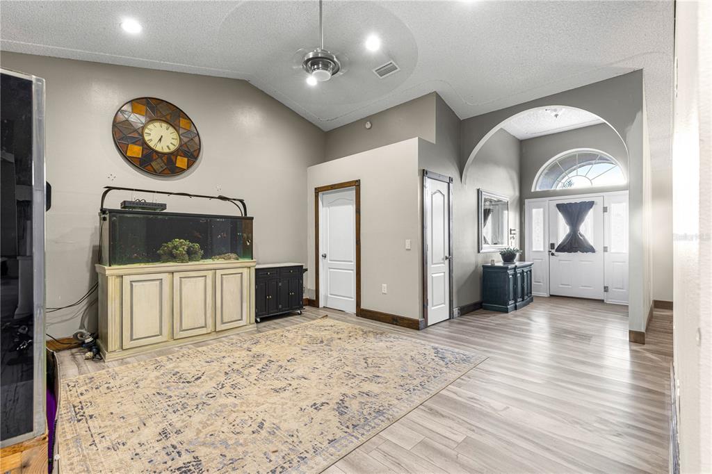 6900 Hemlock Road Ocala, FL 34472 - Photo 3 of 59