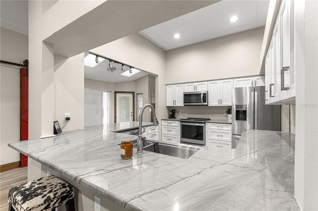 6900 Hemlock Road Ocala, FL 34472 - Photo 9 of 59