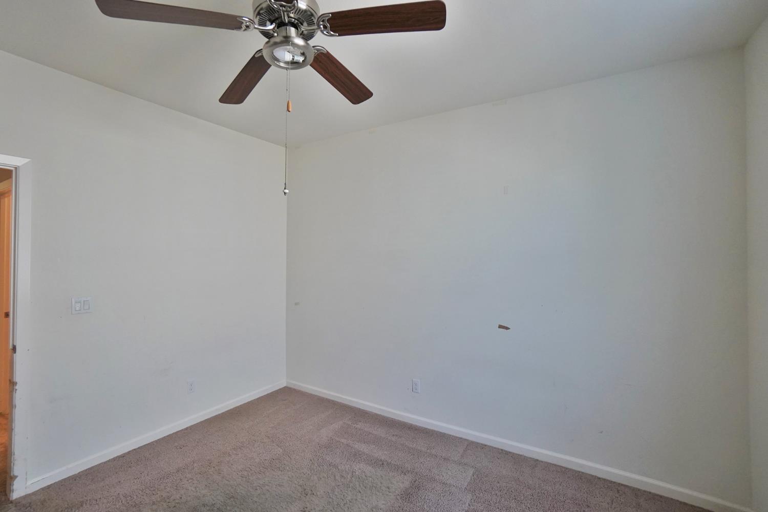 559 Ivory Street Lemoore, CA 93245 - Photo 25 of 59