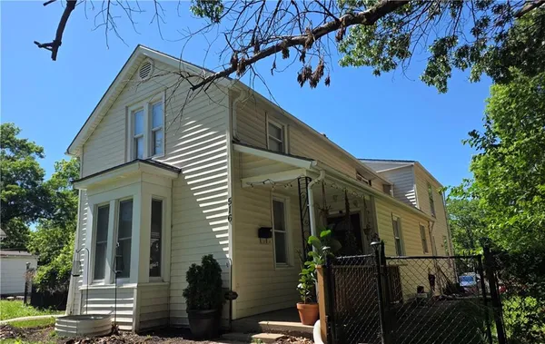 $210,000 | 516 Linn Street, Leavenworth, KS 66048