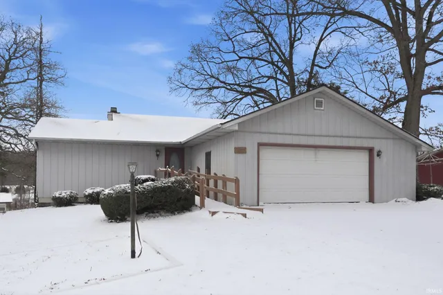 $291,000 | 7560 East 620 South, Wolcottville, IN 46795
