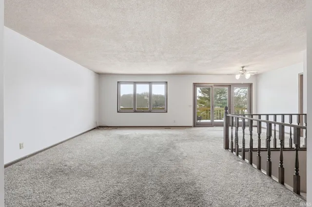 $291,000 | 7560 East 620 South, Wolcottville, IN 46795