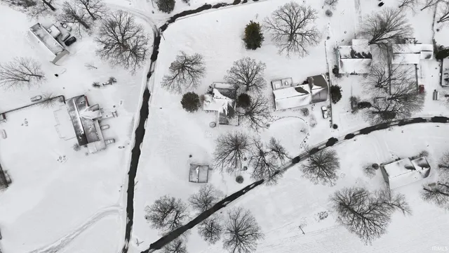 $291,000 | 7560 East 620 South, Wolcottville, IN 46795