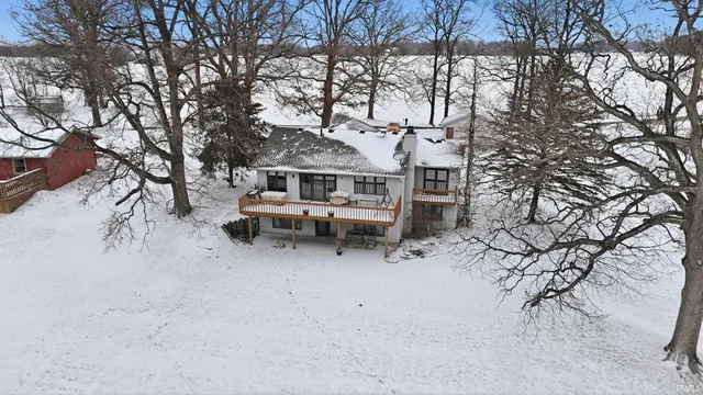 $291,000 | 7560 East 620 South, Wolcottville, IN 46795