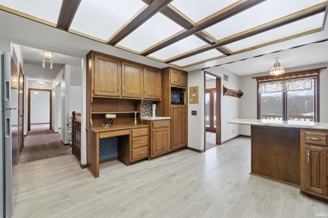 $291,000 | 7560 East 620 South, Wolcottville, IN 46795