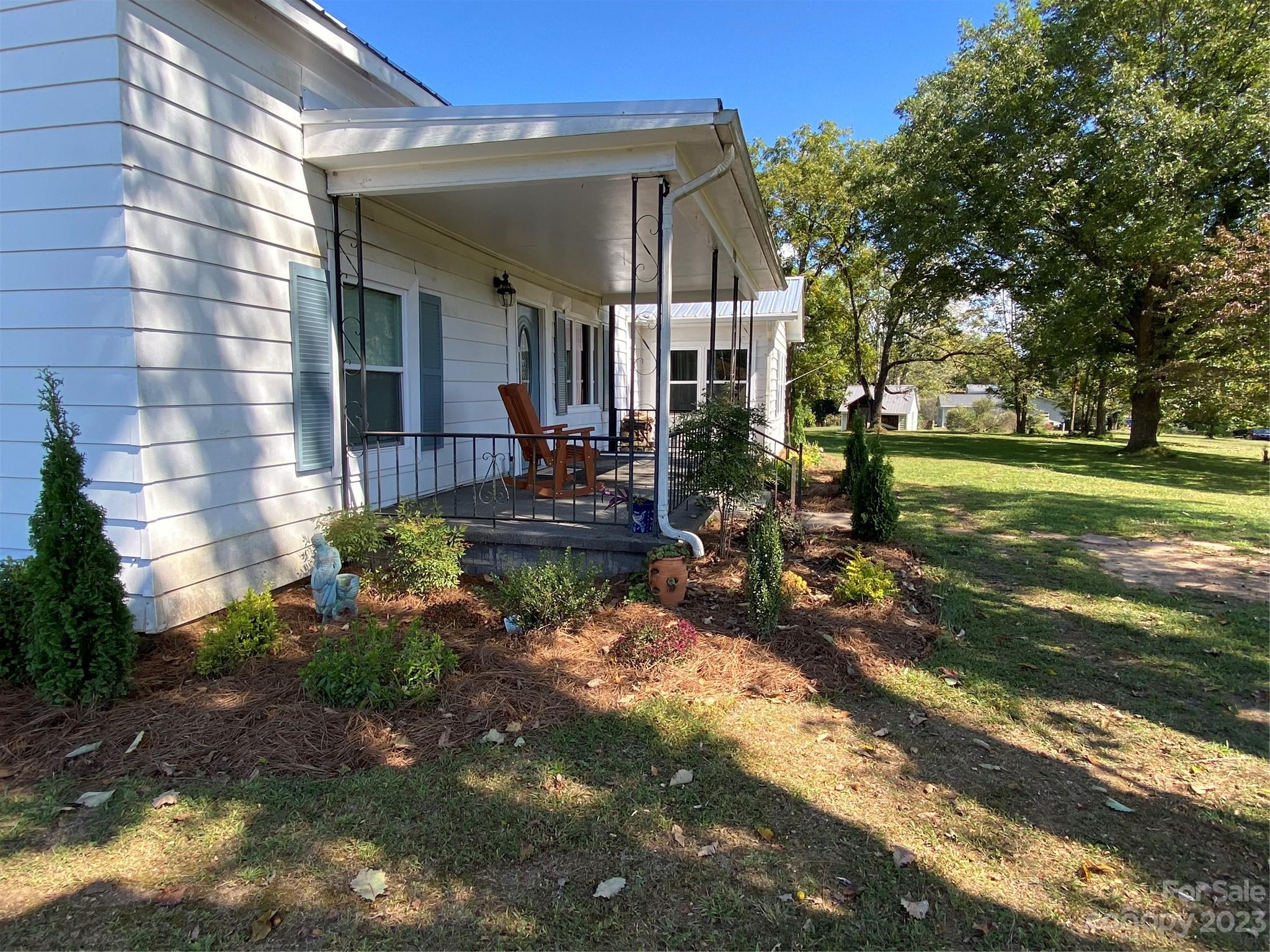 2130 Lail Road Glen Alpine, NC 28655 - Photo 14 of 41 Gallery Image 14