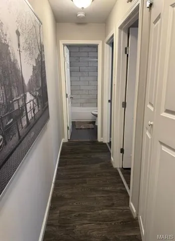 $1,250 | 3854 Folsom Avenue, Unit 2F, St. Louis, MO 63110