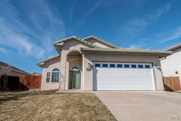 $459,000 | 935 Maplecrest Drive, Pueblo, CO 81005