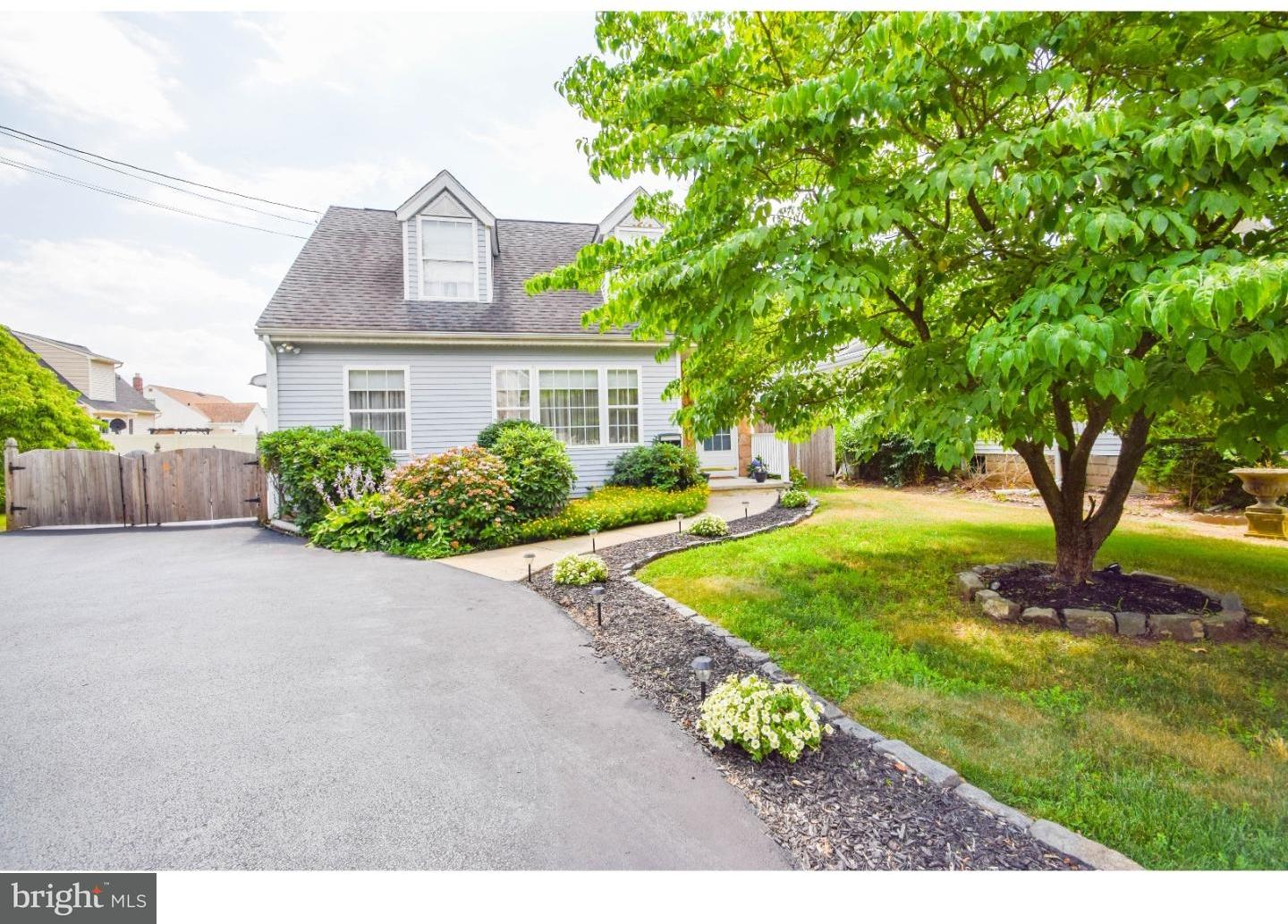514 West Clements Bridge Road Runnemede, NJ 08078 - Photo 1 of 19 Front Yard