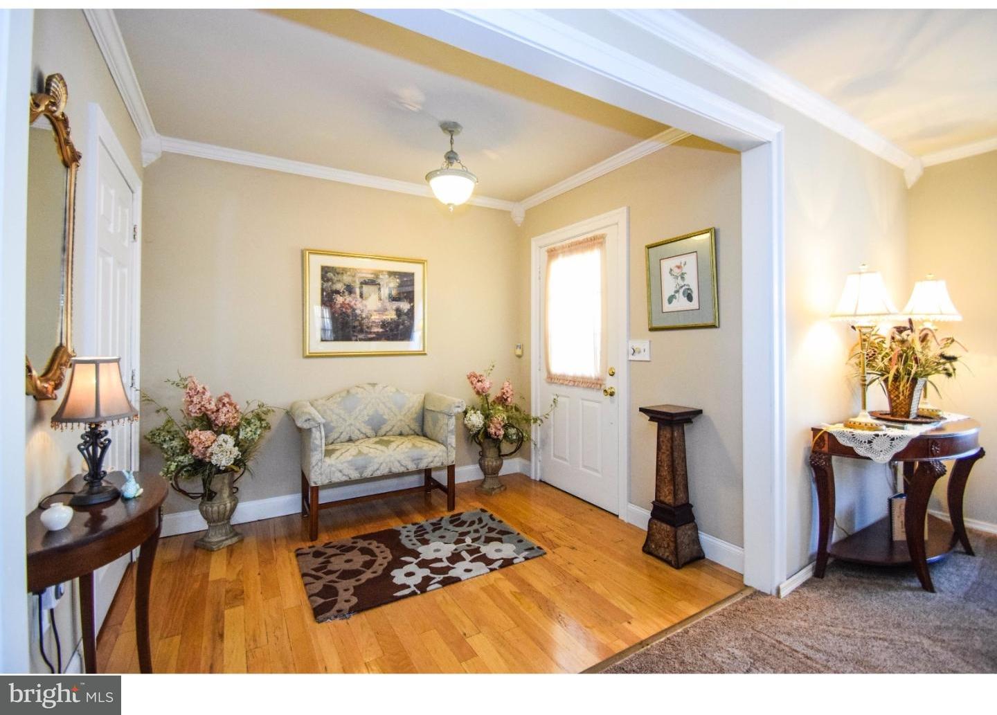 514 West Clements Bridge Road Runnemede, NJ 08078 - Photo 2 of 19 Foyer