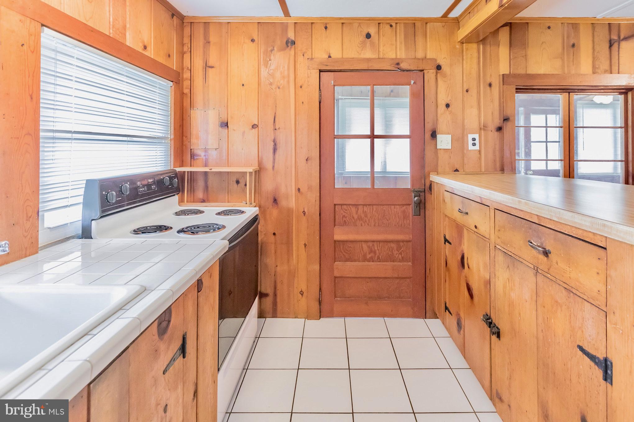 5110 Knoll Road Huntingtown, MD 20639 - Photo 11 of 29 Tons Or Potential!