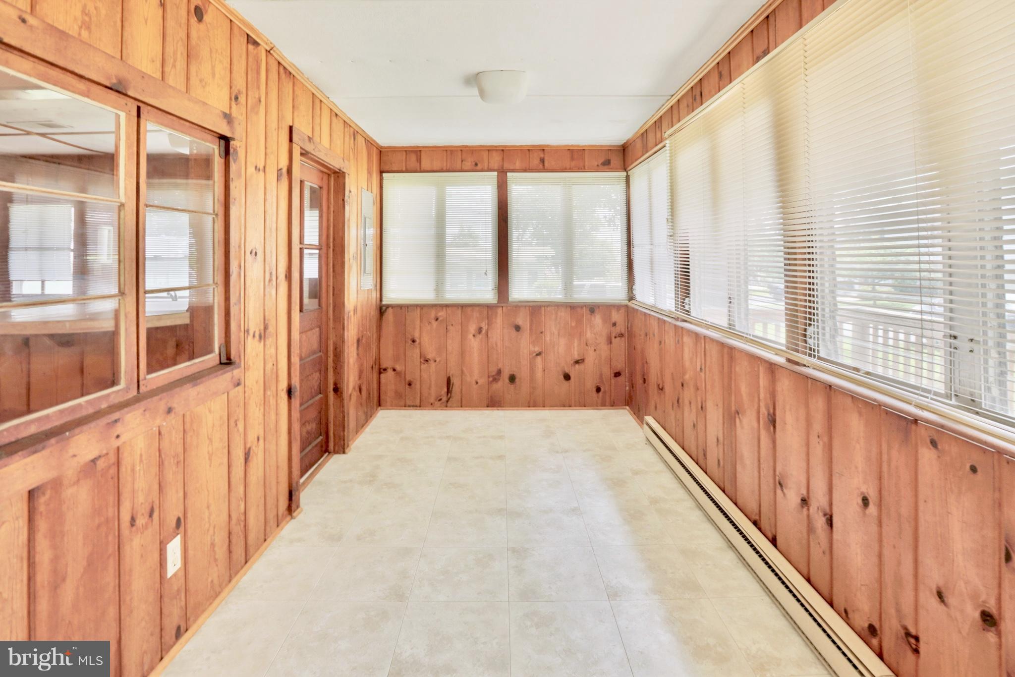 5110 Knoll Road Huntingtown, MD 20639 - Photo 16 of 29 Sun Room