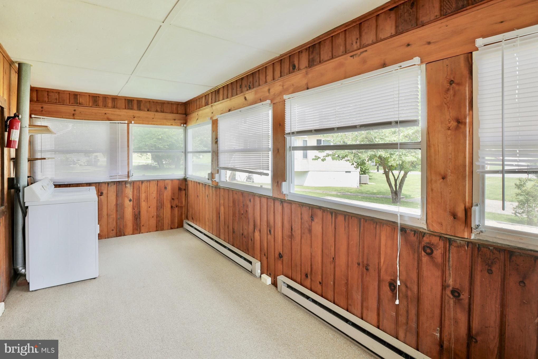 5110 Knoll Road Huntingtown, MD 20639 - Photo 17 of 29 Sun Room