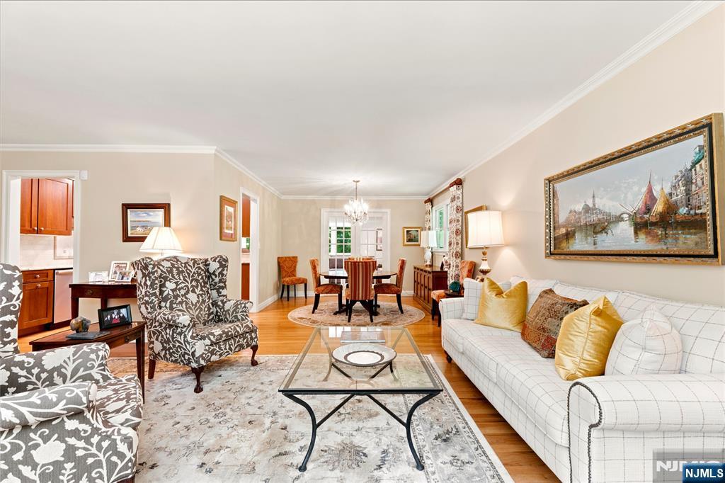28 Delbrook Road Morris Plains, NJ 07950 - Photo 7 of 41