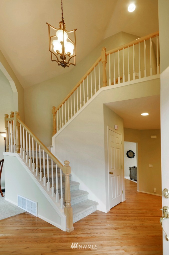2722 204th Street Southeast Bothell, WA 98021 - Photo 2 of 15