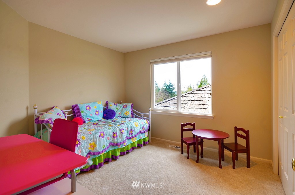 2722 204th Street Southeast Bothell, WA 98021 - Photo 12 of 15