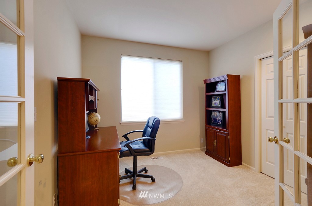 2722 204th Street Southeast Bothell, WA 98021 - Photo 7 of 15