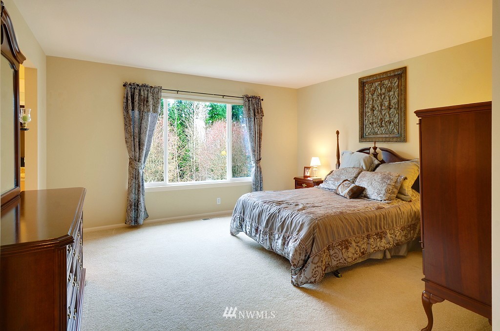 2722 204th Street Southeast Bothell, WA 98021 - Photo 8 of 15
