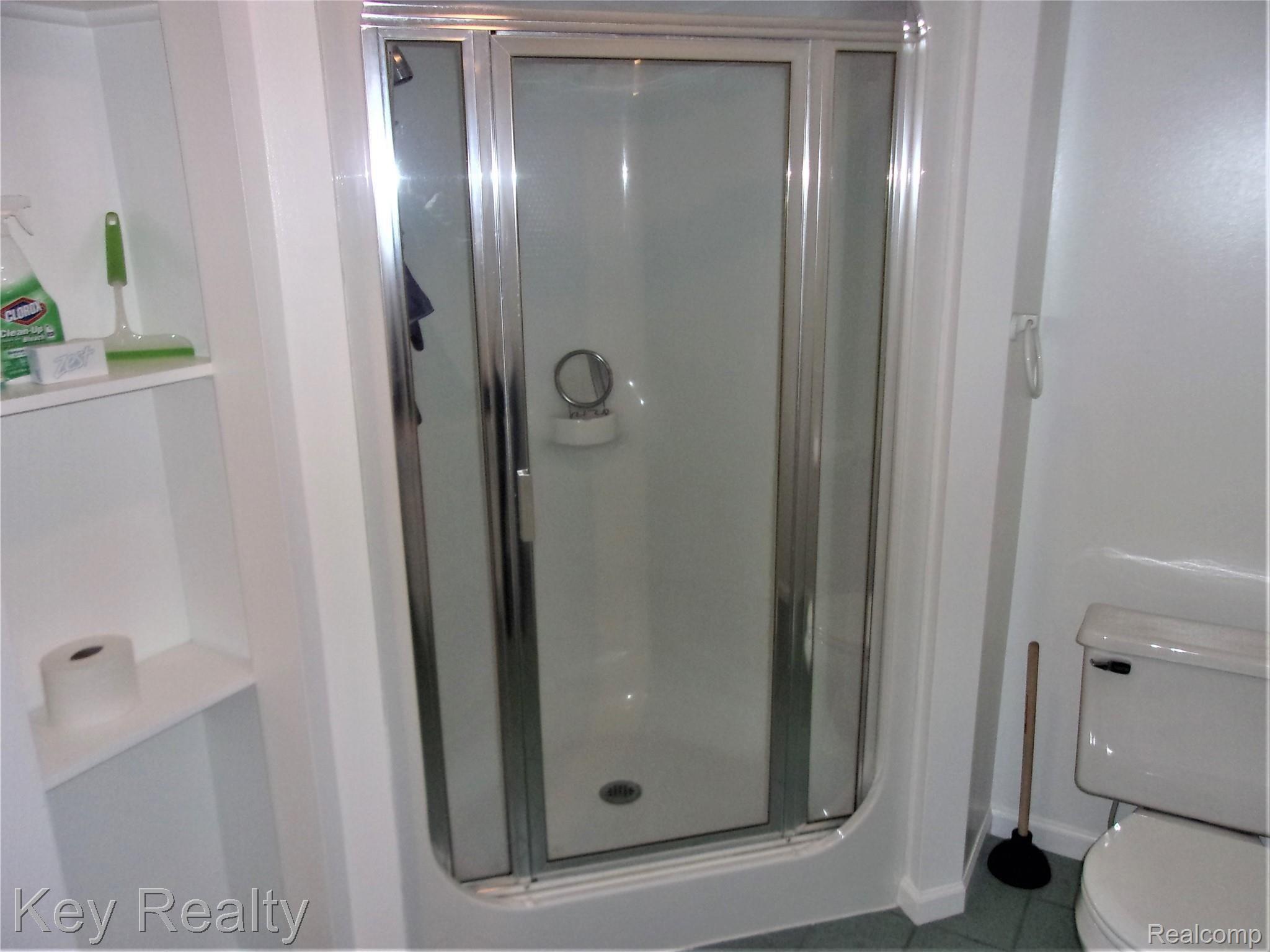 19131 Hannan Road New Boston, MI 48164 - Photo 52 of 57 BARN SHOWER LOWER