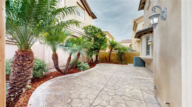 $1,950,000 | 2607 Huntington Lane, Redondo Beach, CA 90278