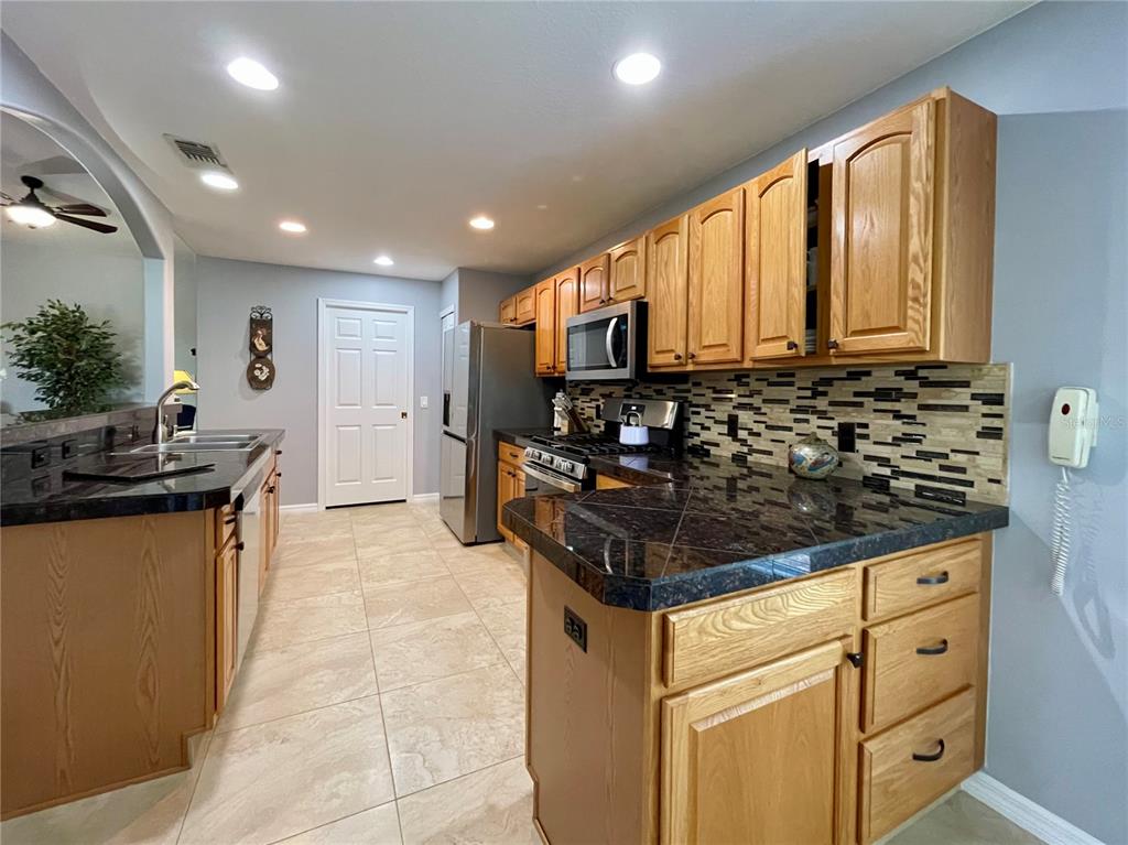 1708 Southwest 155th Place Road Ocala, FL 34473 - Photo 23 of 67