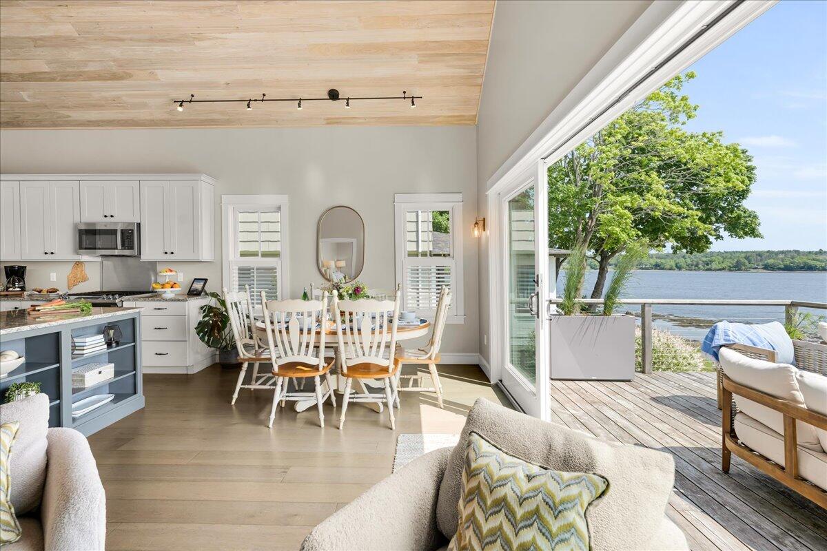 48 Ocean Street Belfast, ME 04915 - Photo 6 of 66 19-48 Ocean St. (48 of 87)