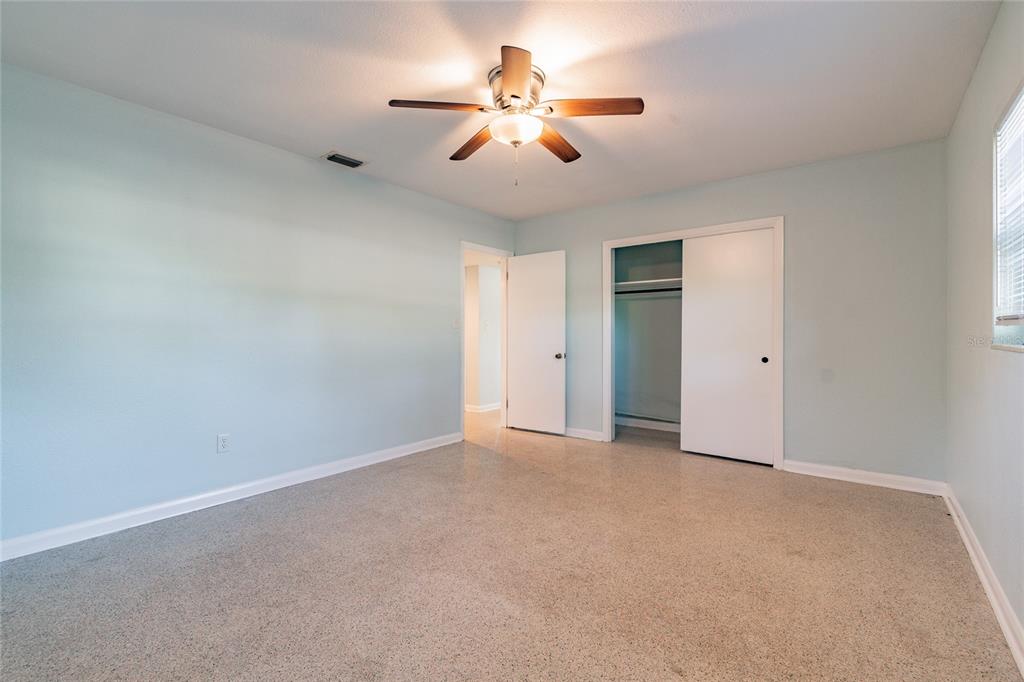 677 Oakwood Drive Dunedin, FL 34698 - Photo 24 of 31