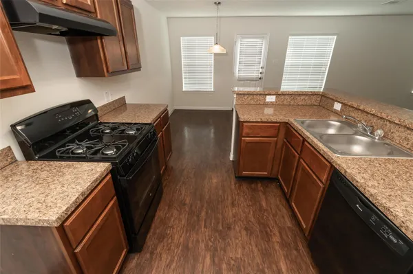 $1,825 | 21219 Grand Field Court, Humble, TX 77338